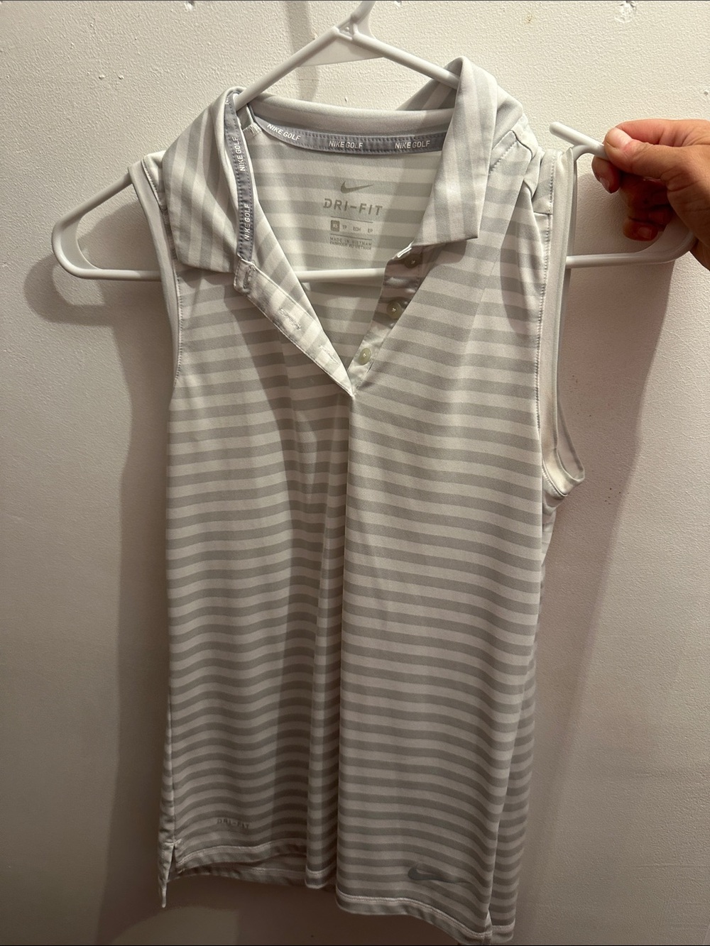 Nike Women’s Sleeveless Striped golf Polo Tank - Light Gray & White